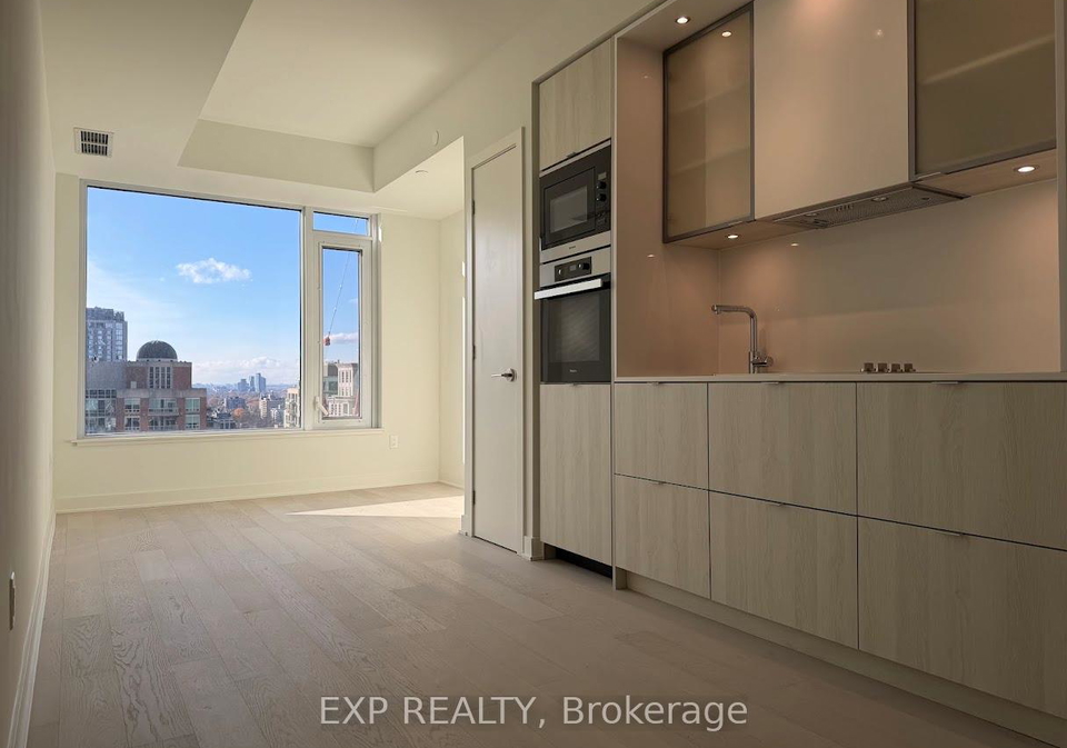 11-yorkville-avenue-toronto-ontario-c12674380