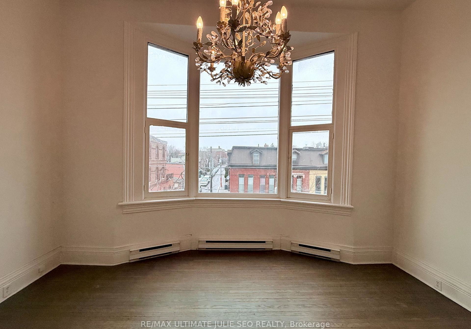 789-queen-street-w-toronto-ontario-c12674712
