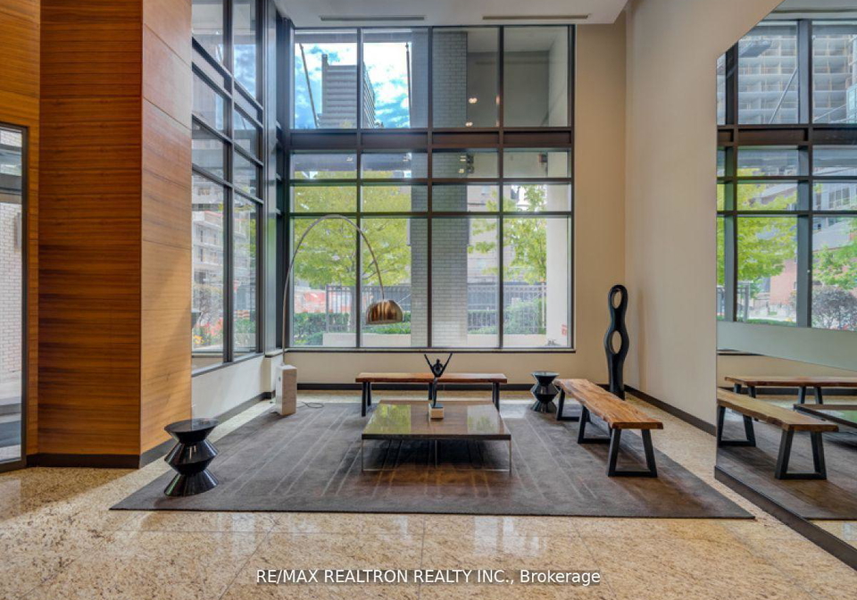 88-broadway-avenue-toronto-ontario-c12674974