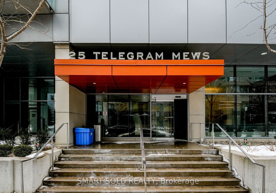 25-telegram-mews-toronto-ontario-c12674994