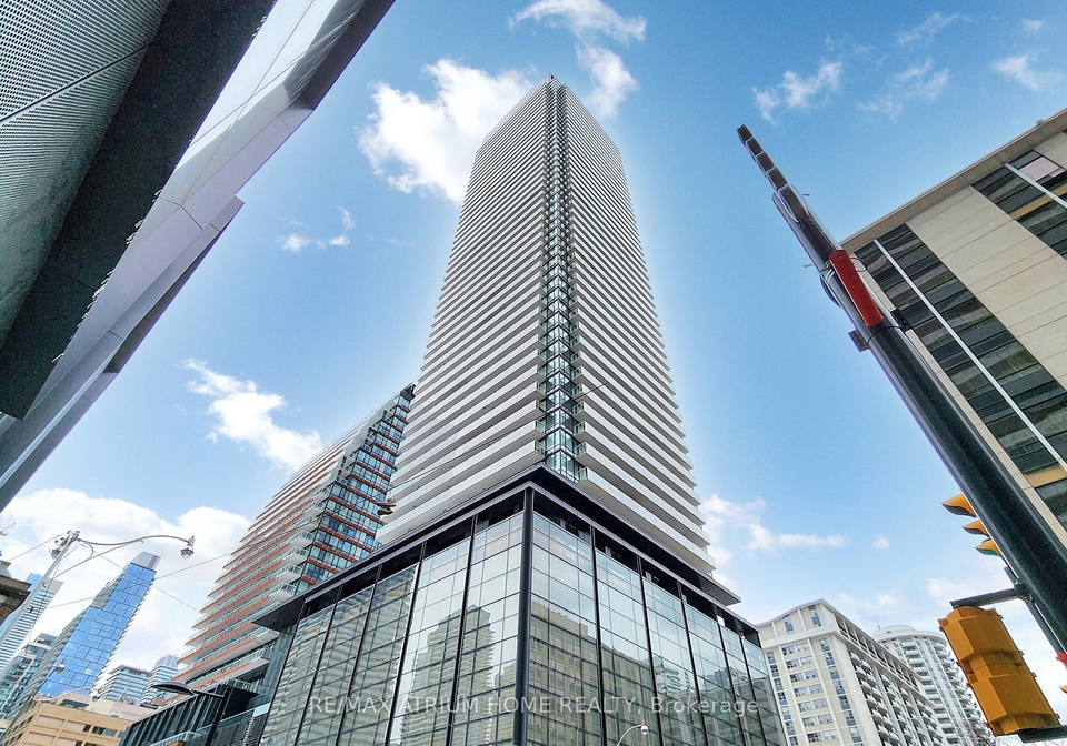 501-yonge-street-toronto-ontario-c12675344