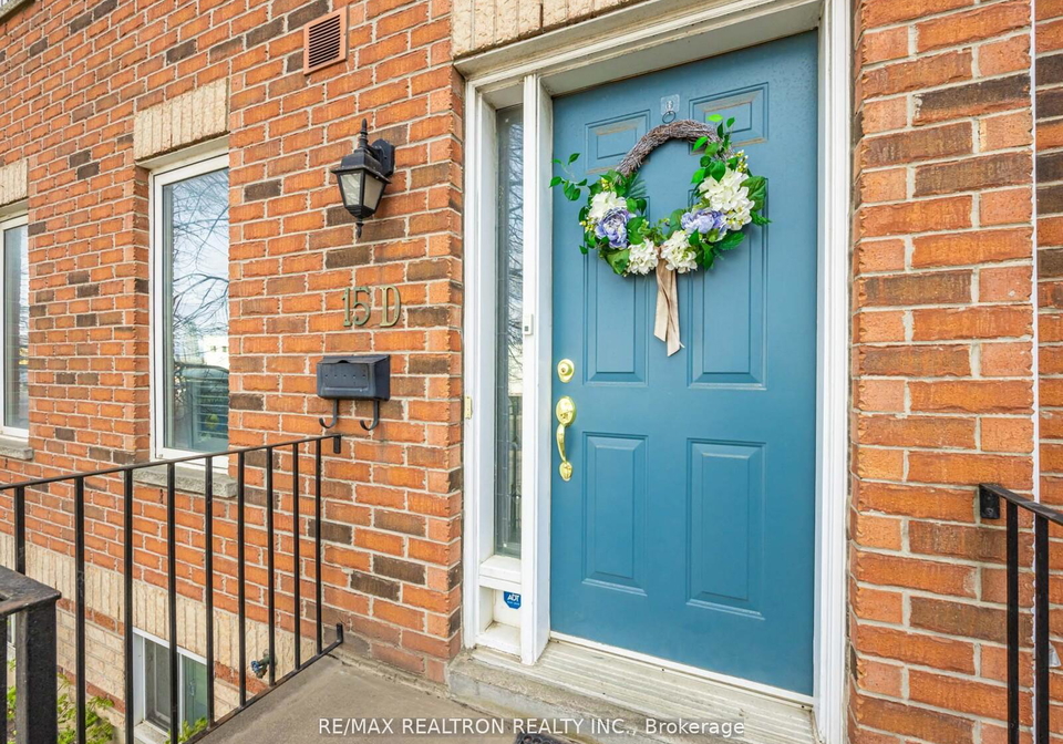15d-overlea-boulevard-east-york-ontario-c12675540