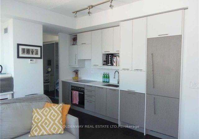 199-richmond-street-w-toronto-ontario-c12675848
