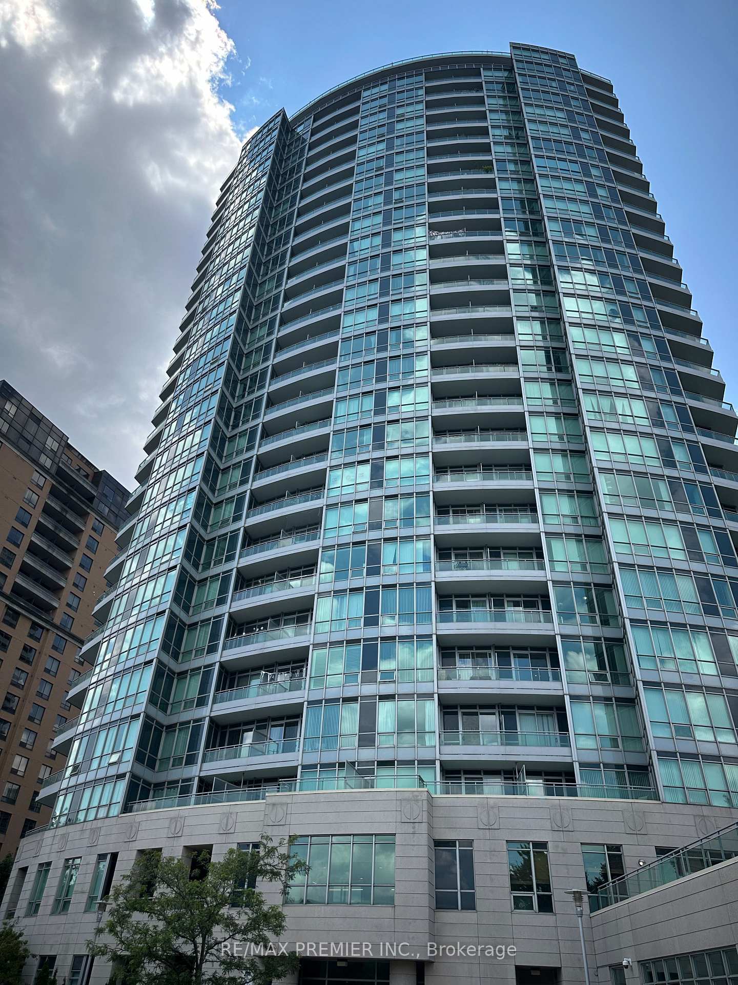 60-byng-avenue-north-york-ontario-c12676018