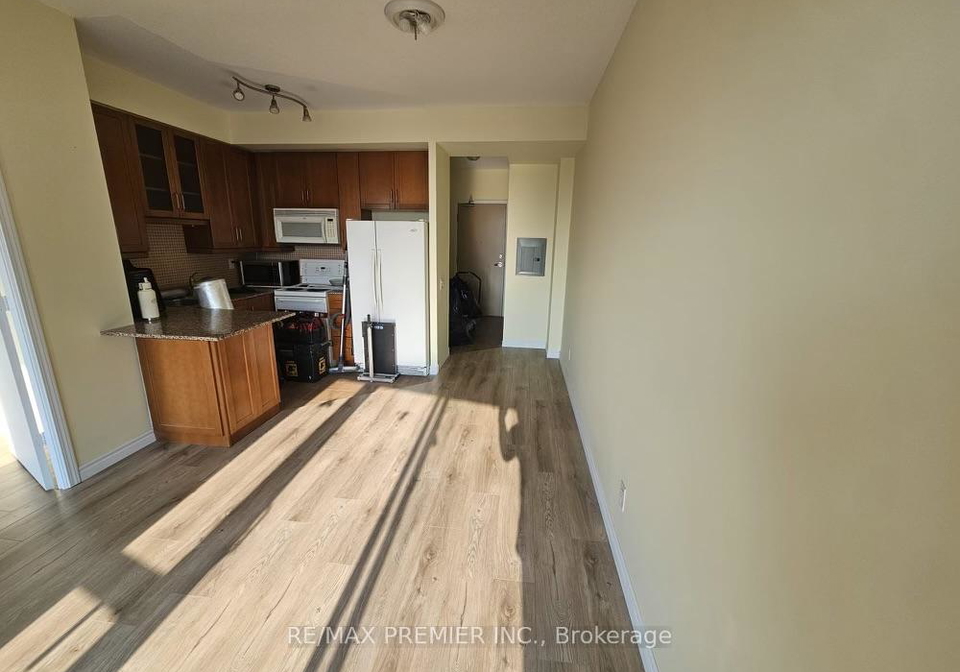 60-byng-avenue-north-york-ontario-c12676018
