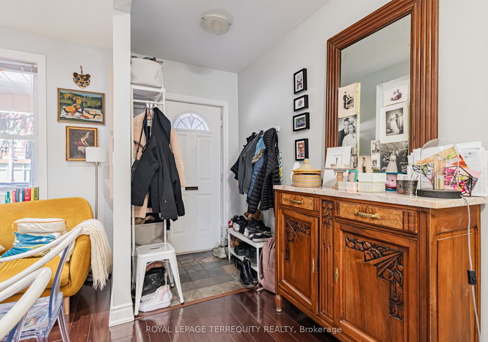 273-christie-street-toronto-ontario-c12676042