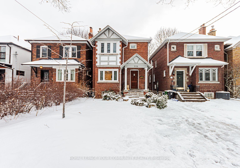 526-roselawn-avenue-toronto-ontario-c12676118