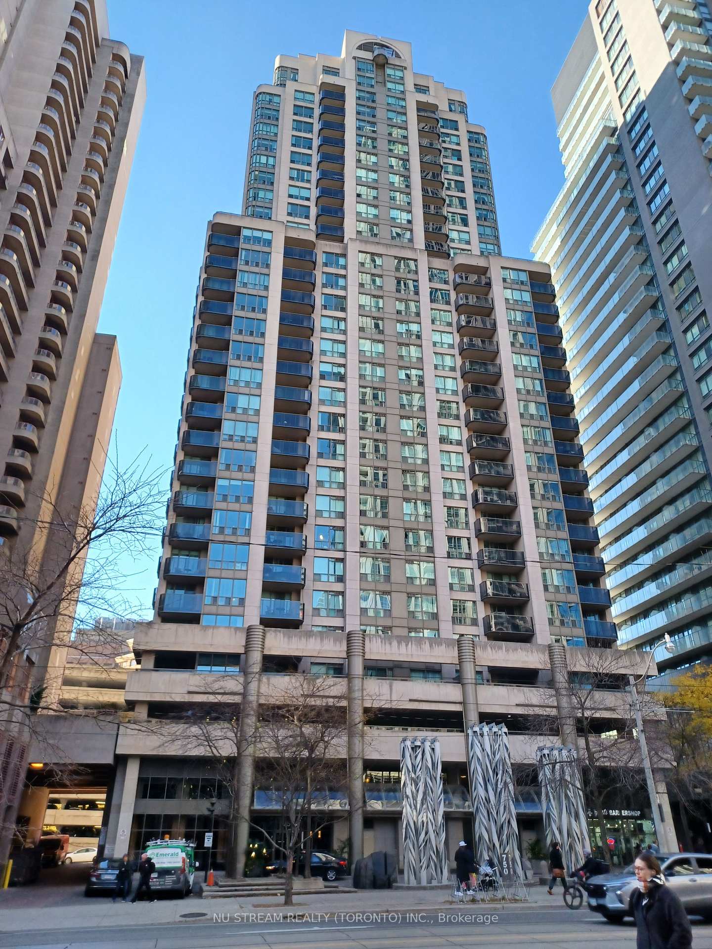 750-bay-street-toronto-ontario-c12676374