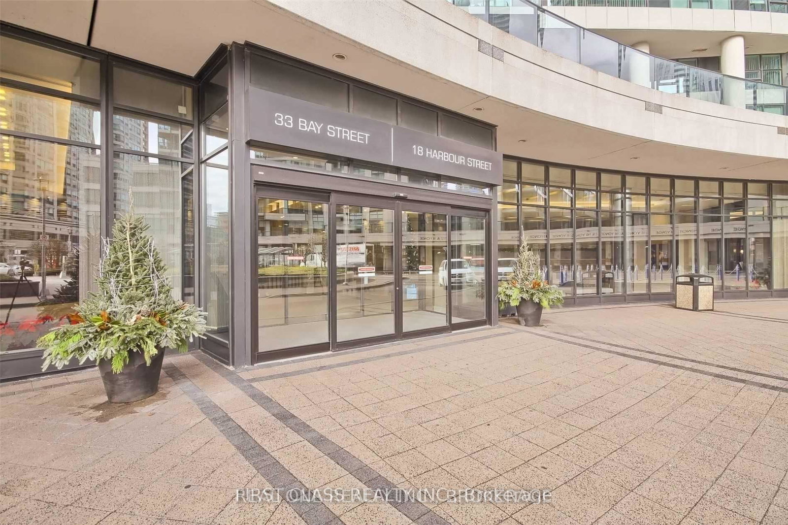 33-bay-street-toronto-ontario-c12676378