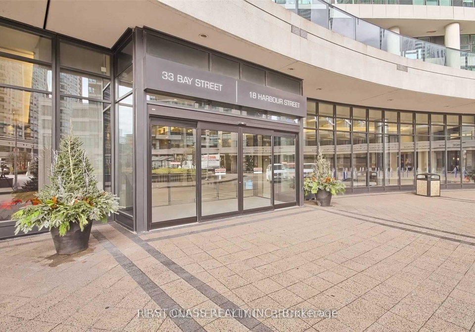 33-bay-street-toronto-ontario-c12676378