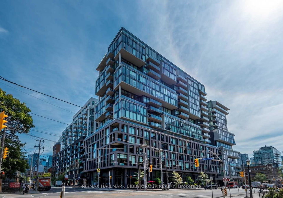 111-bathurst-street-toronto-ontario-c12676404