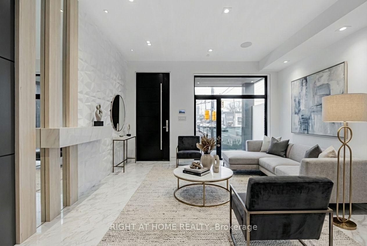 677-huron-street-toronto-ontario-c12676472