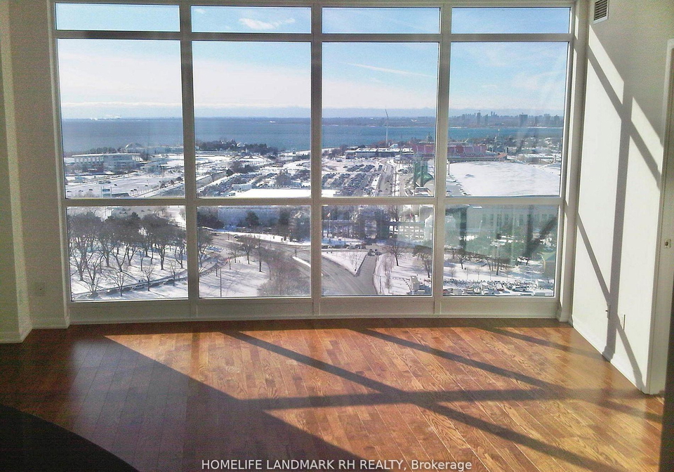 215-fort-york-boulevard-toronto-ontario-c12677168