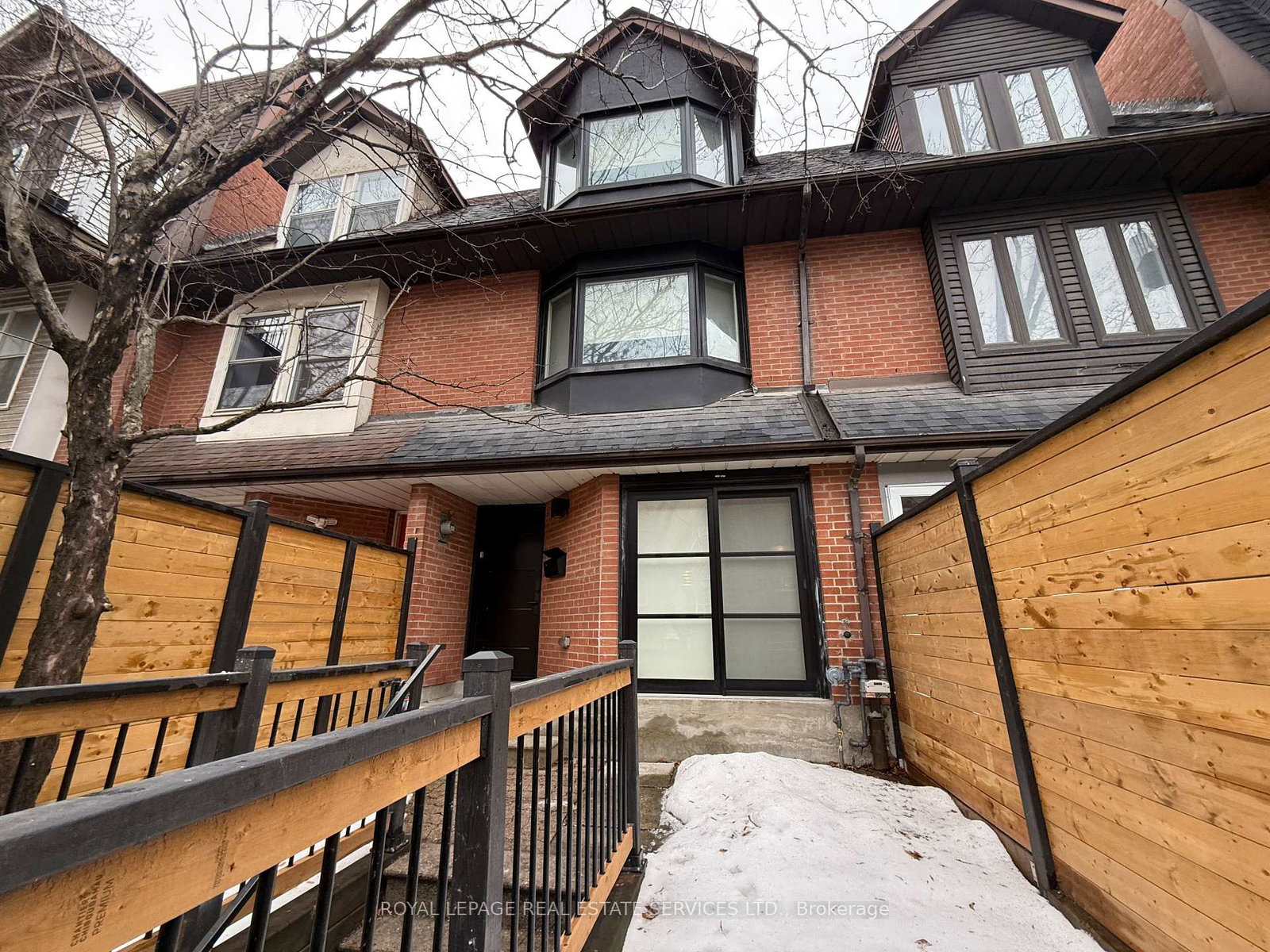 55-longboat-avenue-toronto-ontario-c12677316