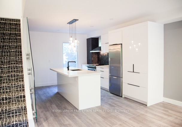 55-longboat-avenue-toronto-ontario-c12677316