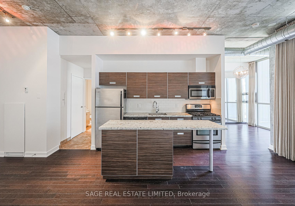 60-bathurst-street-toronto-ontario-c12677550