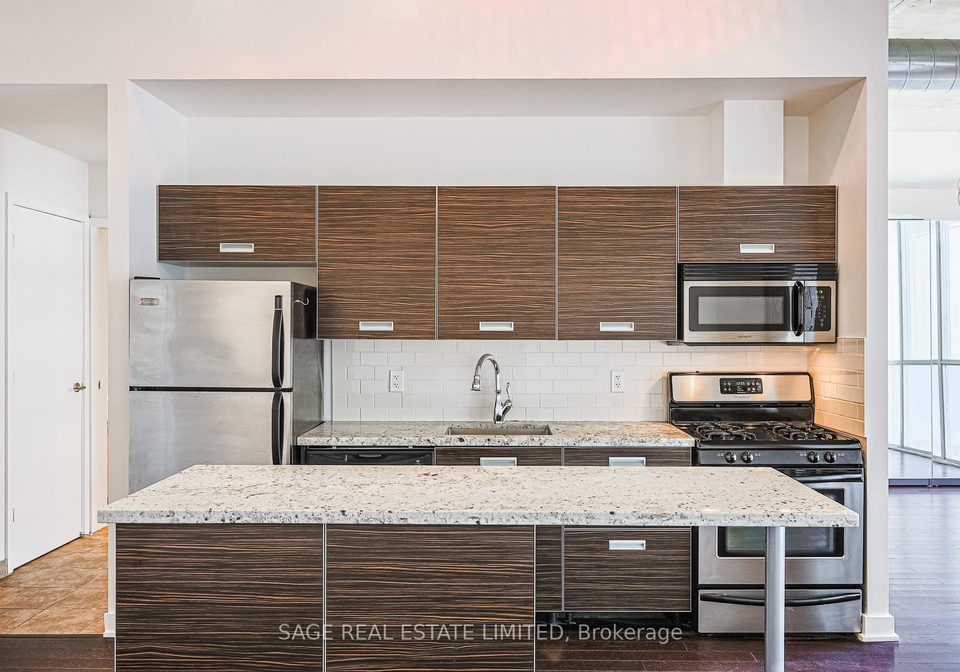 60-bathurst-street-toronto-ontario-c12677550