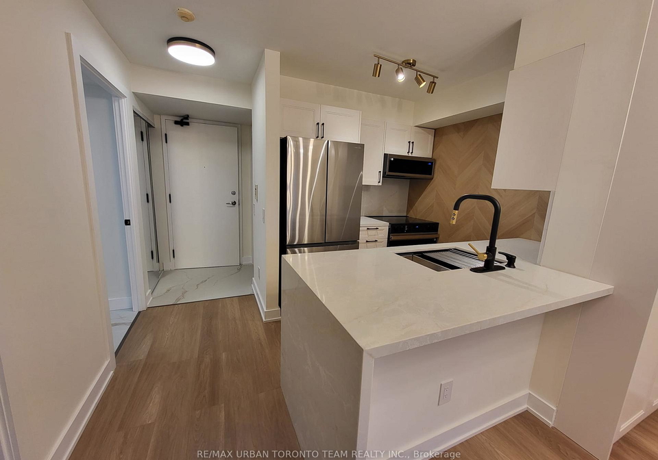 155-beecroft-road-toronto-ontario-c12677570