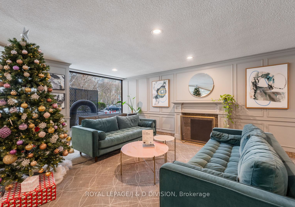 484-avenue-road-toronto-ontario-c12677584