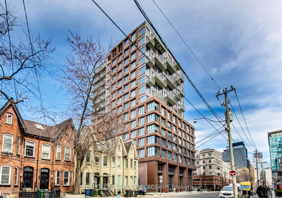 2-augusta-avenue-toronto-ontario-c12677688