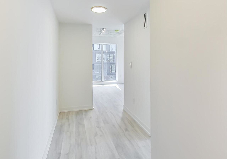 2-augusta-avenue-toronto-ontario-c12677688