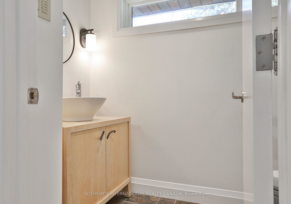 46-sandringham-drive-toronto-ontario-c12678264
