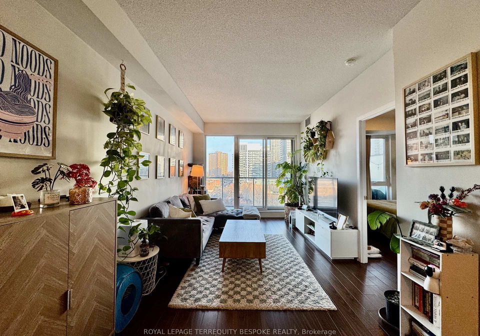 260-sackville-street-toronto-ontario-c12678920