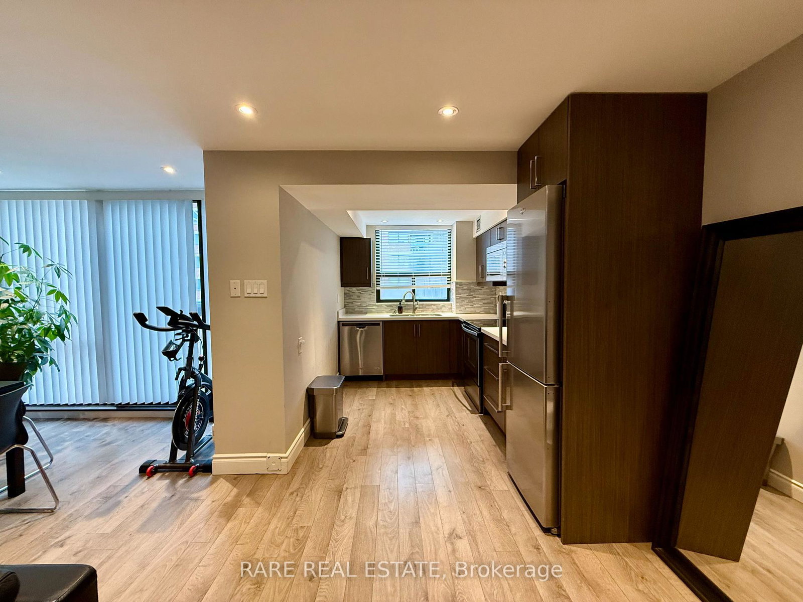 53-mccaul-street-toronto-ontario-c12679338