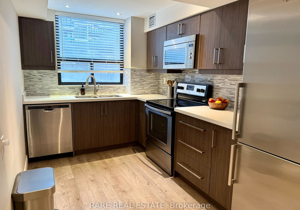 53-mccaul-street-toronto-ontario-c12679338
