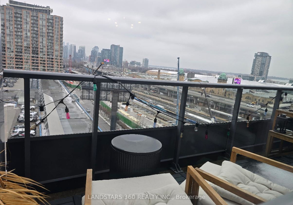 5-hanna-avenue-e-toronto-ontario-c12679840