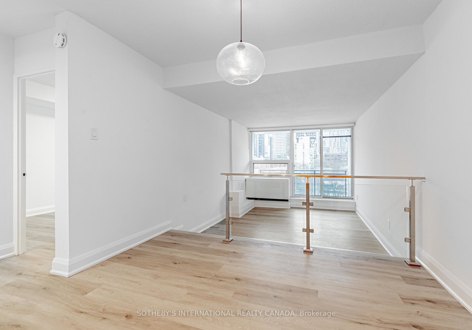 191-sherbourne-street-toronto-ontario-c12680366