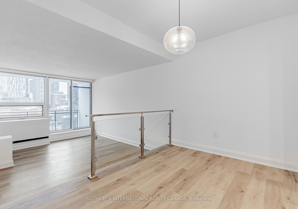 191-sherbourne-street-toronto-ontario-c12680366