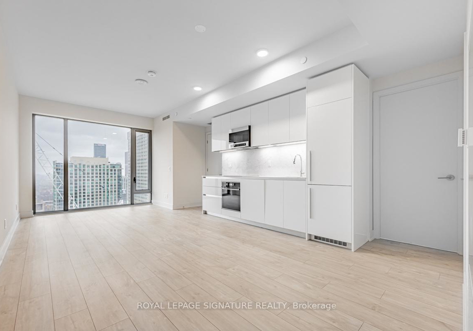 8-cumberland-street-toronto-ontario-c12680578