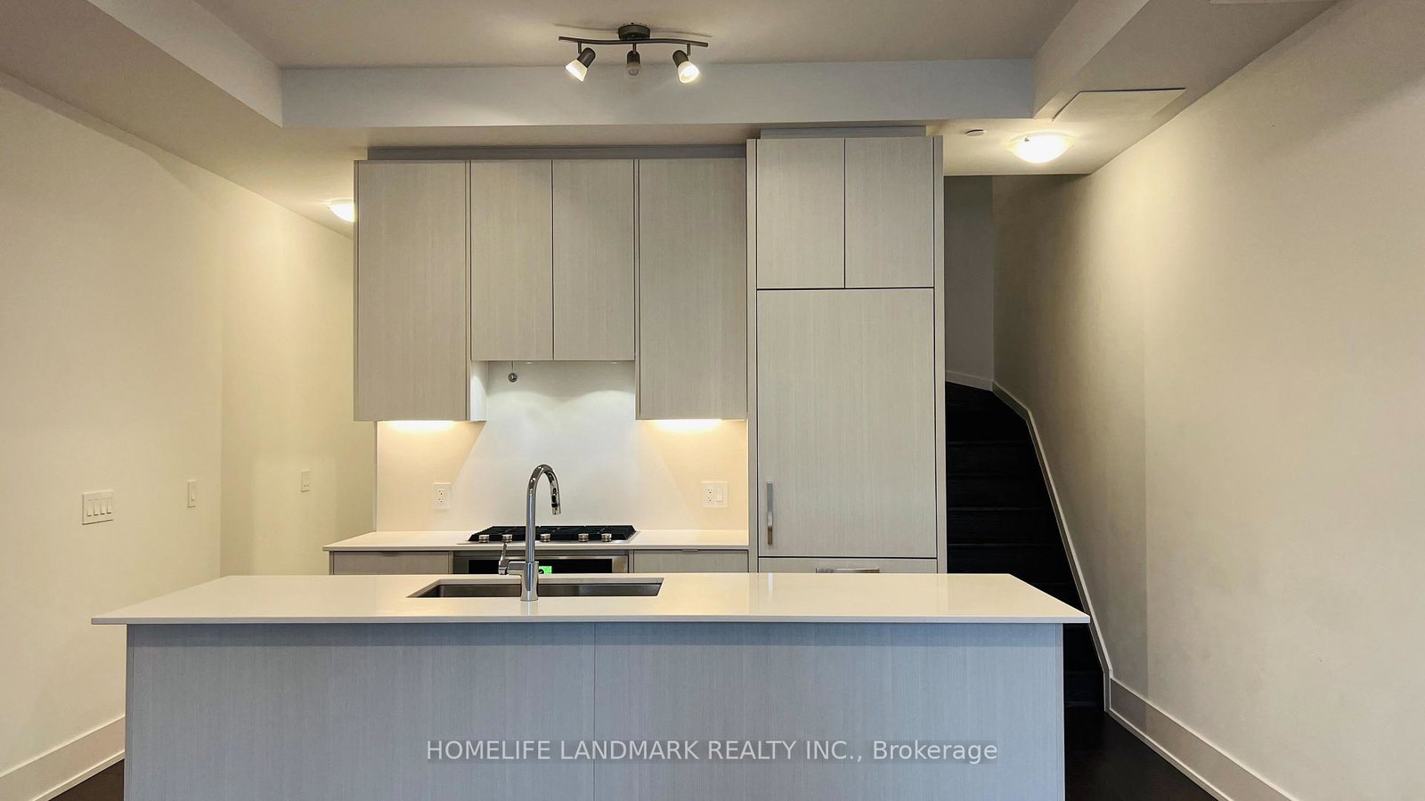 270-davenport-road-toronto-ontario-c12680628