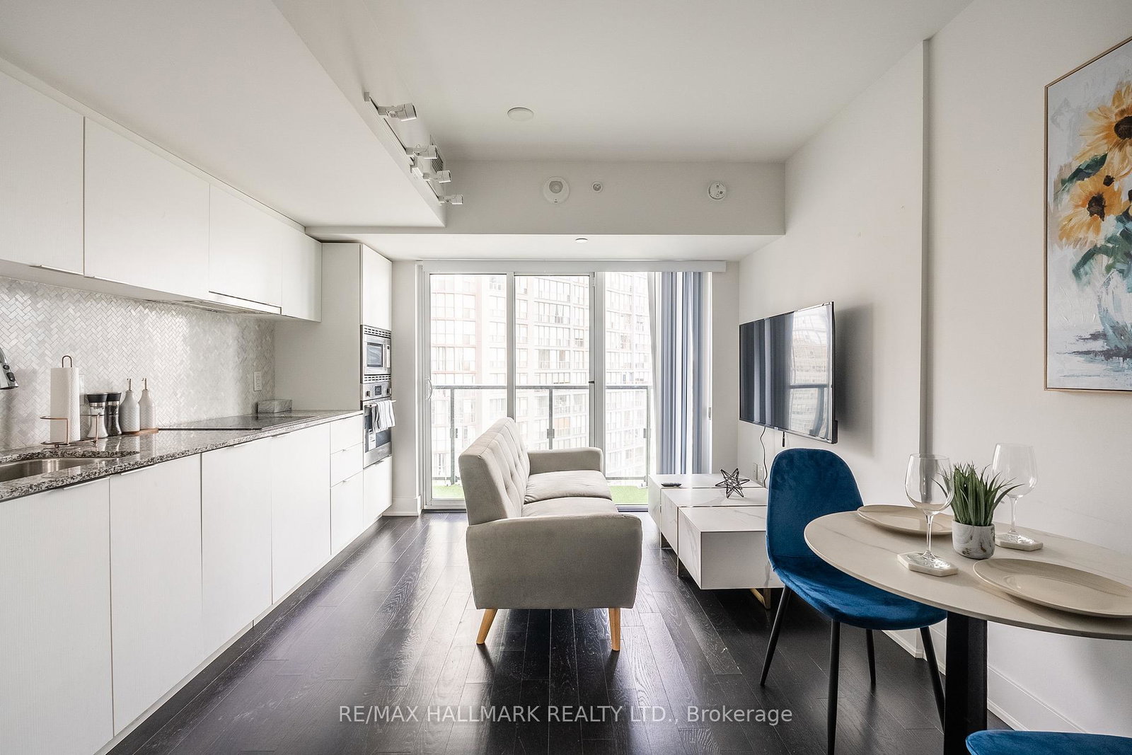 955-bay-street-toronto-ontario-c12680664