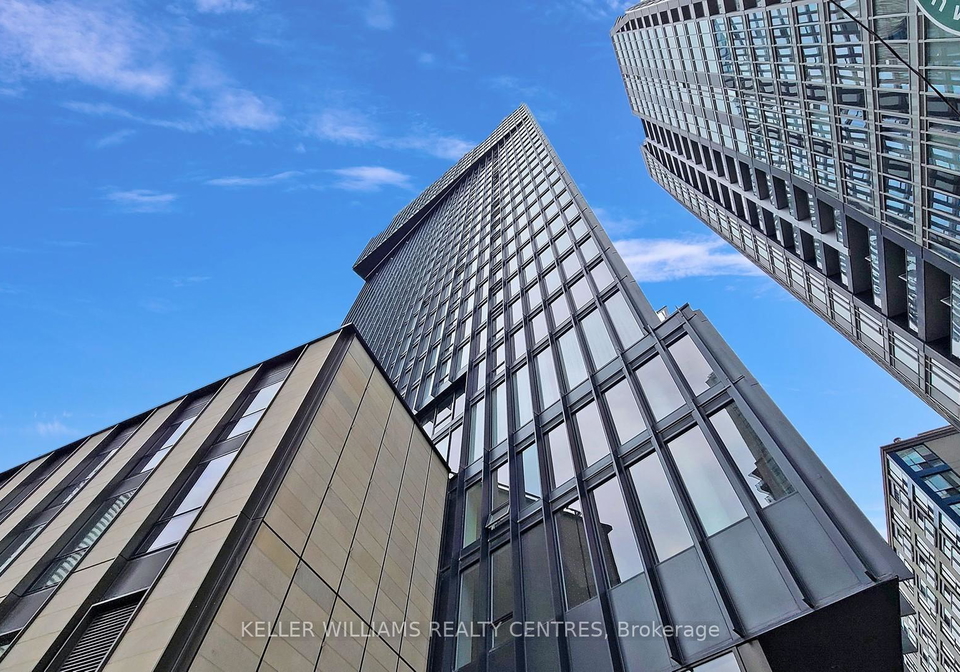 60-shuter-street-toronto-ontario-c12680792
