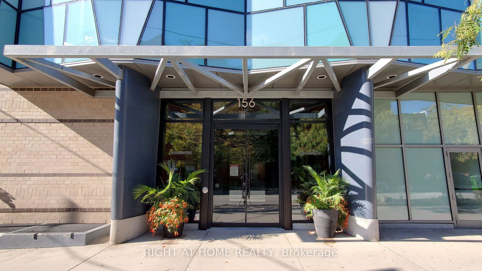 156-portland-street-toronto-ontario-c12680946