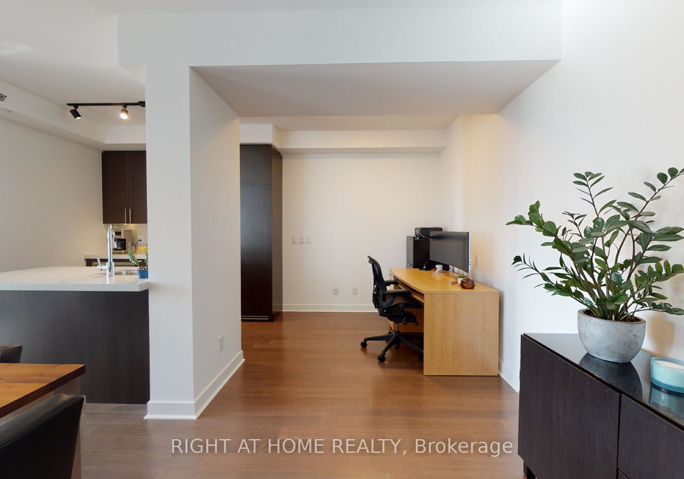 156-portland-street-toronto-ontario-c12680946