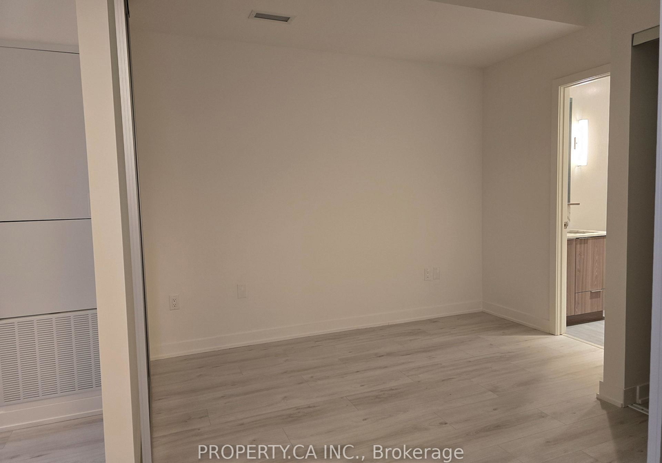 120-broadway-avenue-toronto-ontario-c12680950