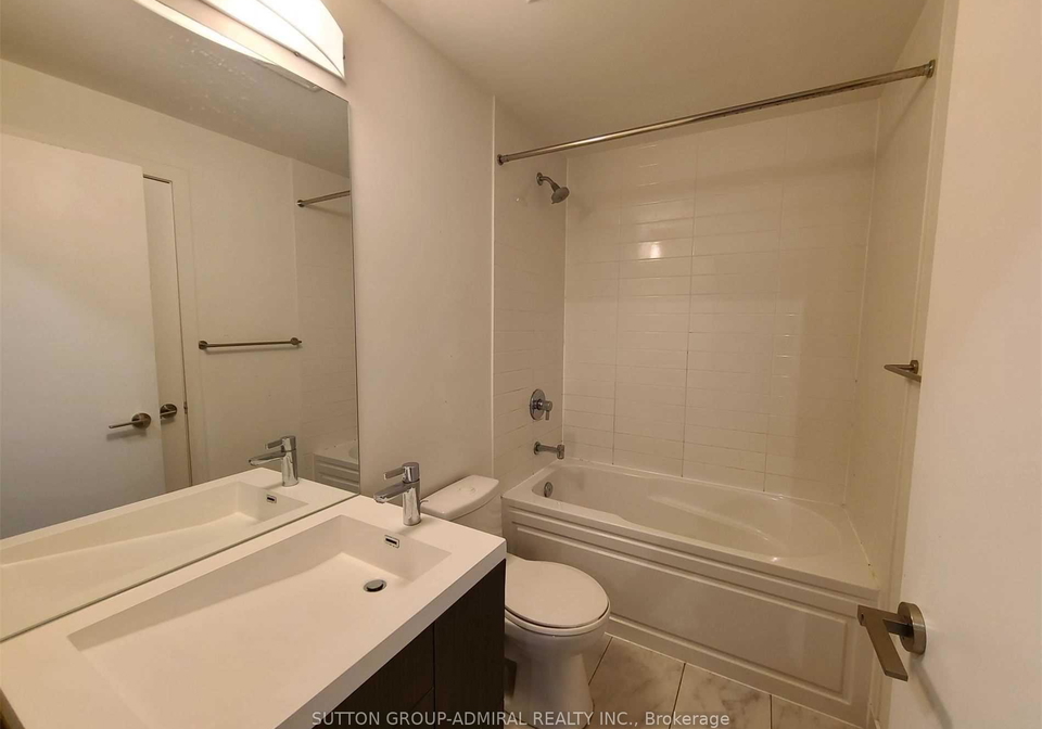 199-richmond-street-w-toronto-ontario-c12681380