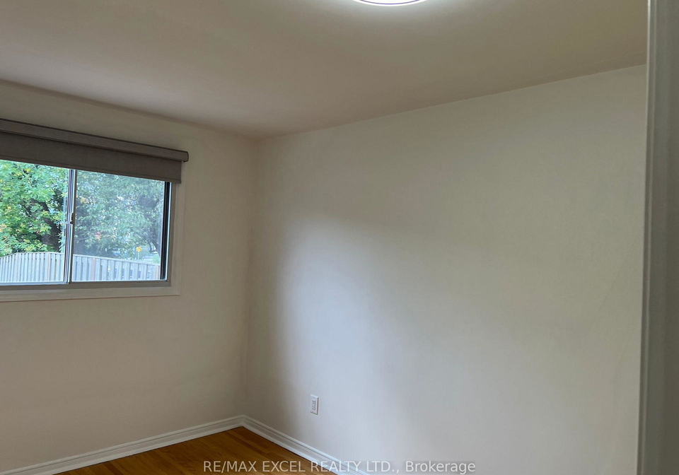 53-hickorynut-drive-north-york-ontario-c12681470
