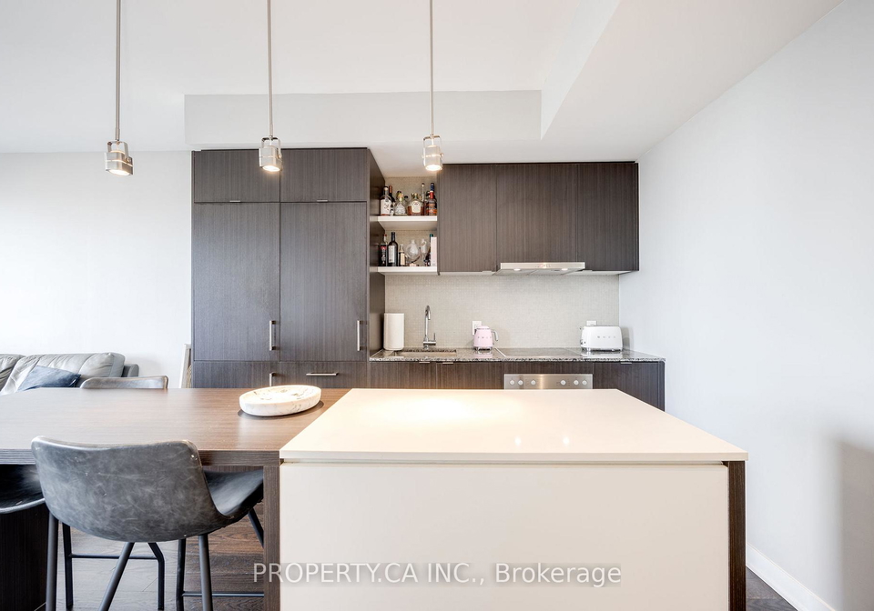 88-harbour-street-toronto-ontario-c12681582