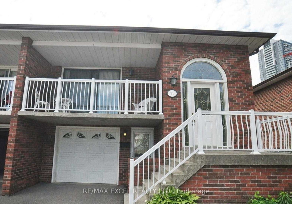 71-hickorynut-drive-north-york-ontario-c12681630