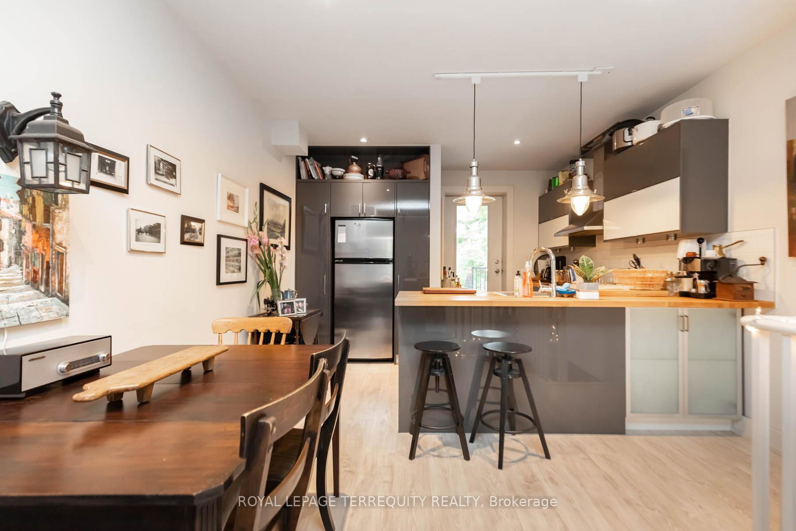 11-12-rose-avenue-toronto-ontario-c12682574