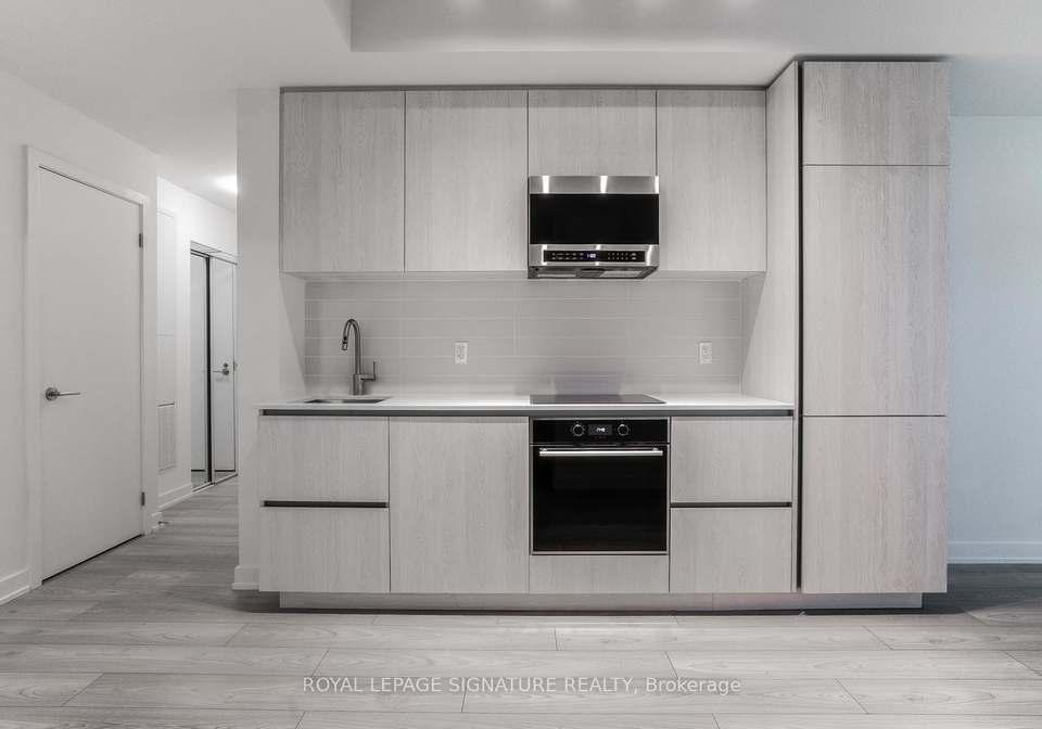 110-broadway-avenue-toronto-ontario-c12682780