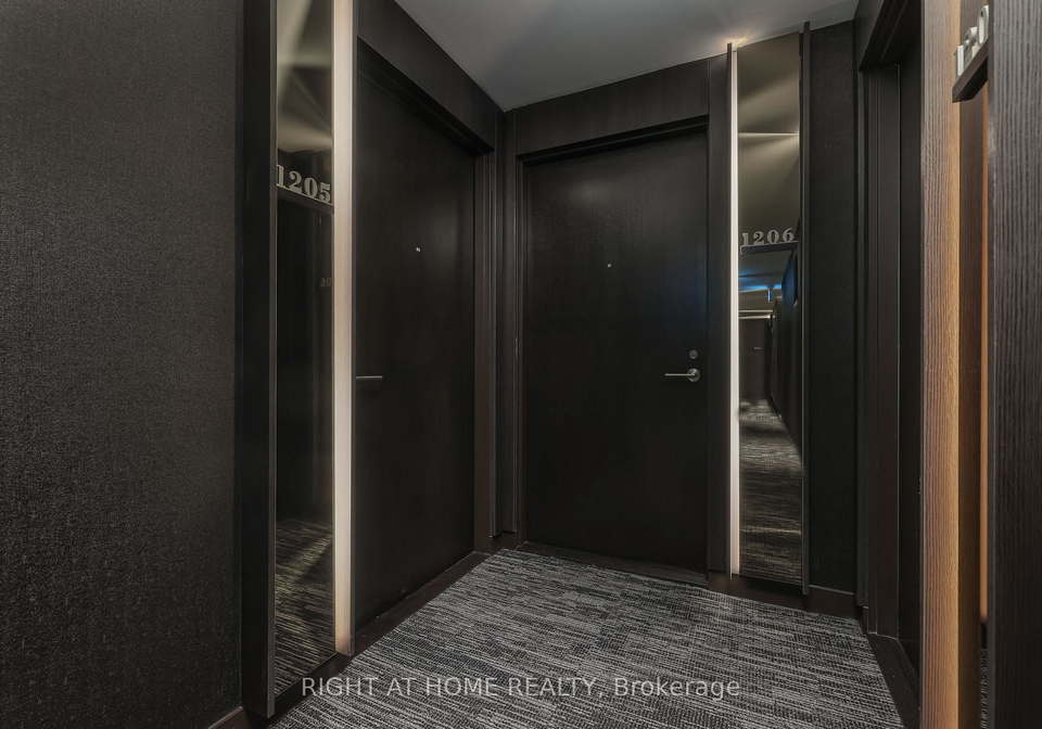 11-yorkville-avenue-toronto-ontario-c12682950