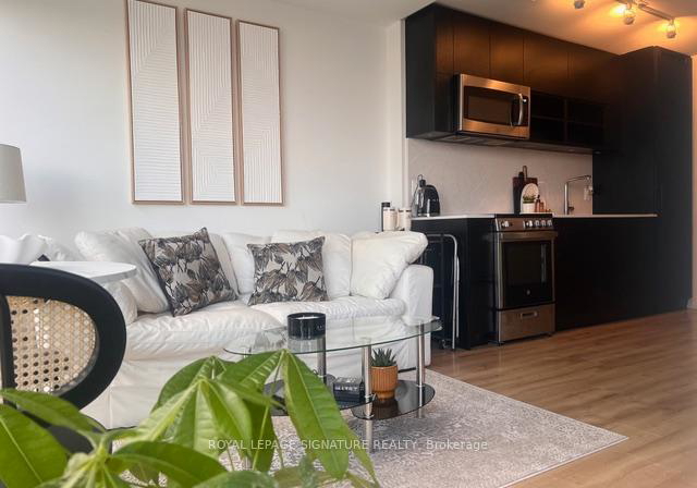 135-e-liberty-street-toronto-ontario-c12683354