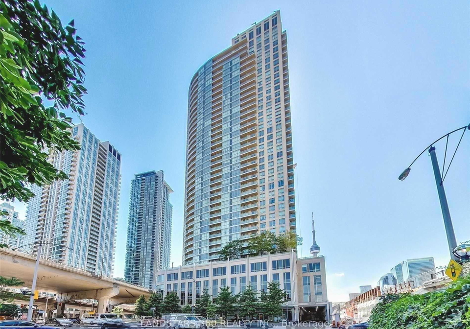 18-yonge-street-toronto-ontario-c12683628