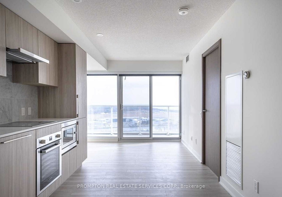 17-bathurst-street-toronto-ontario-c12683766