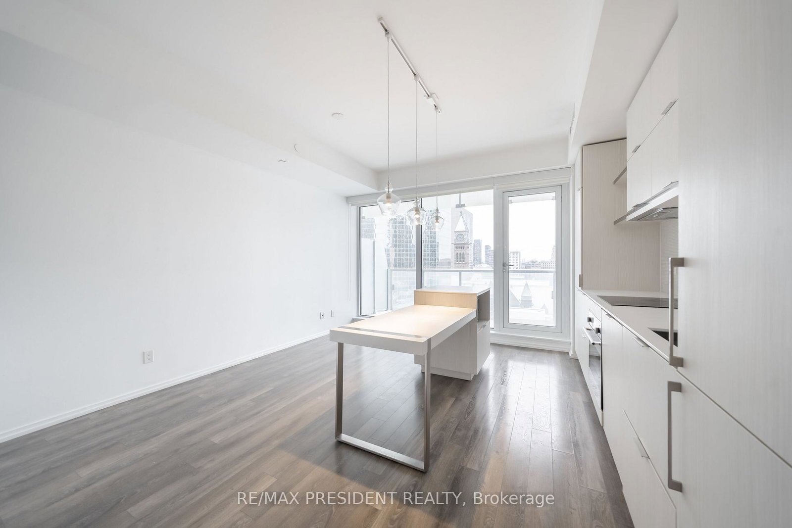 197-yonge-street-toronto-ontario-c12683984
